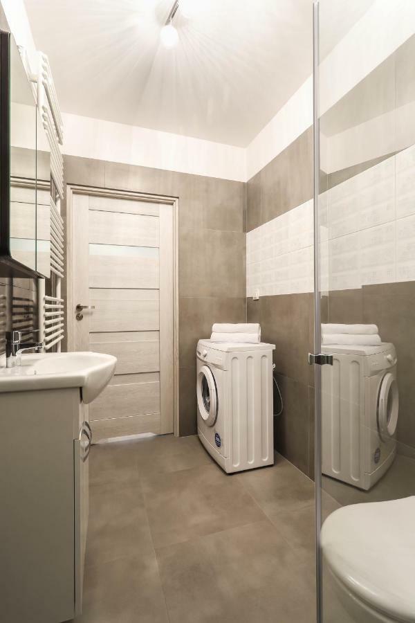 Darna Apartamenty Avena 4 Познань Экстерьер фото